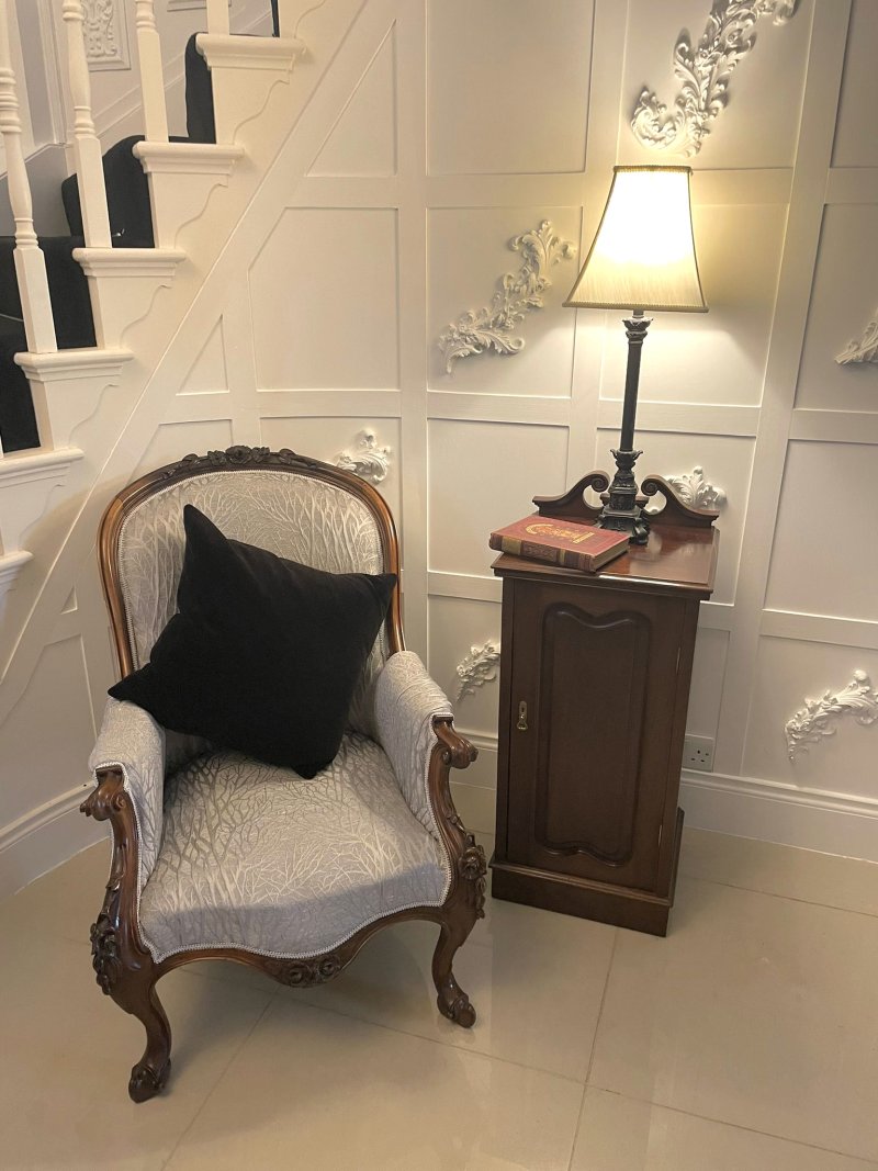 Antique Victorian Quality Mahogany Bedside Cabinet - Image 2